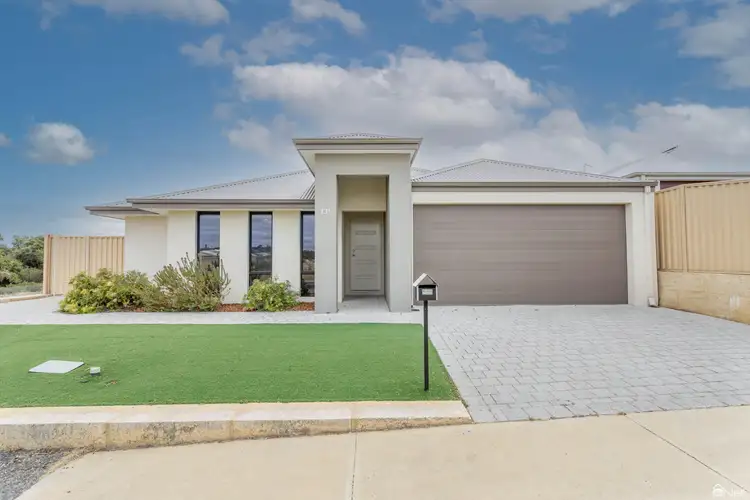 131 Frankland Avenue, Hammond Park WA 6164