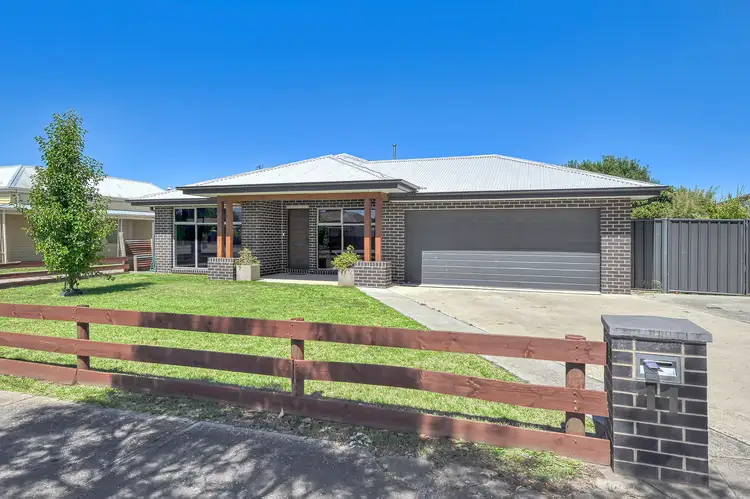 Main view of Homely house listing, 11 Blake Street, Ararat VIC 3377