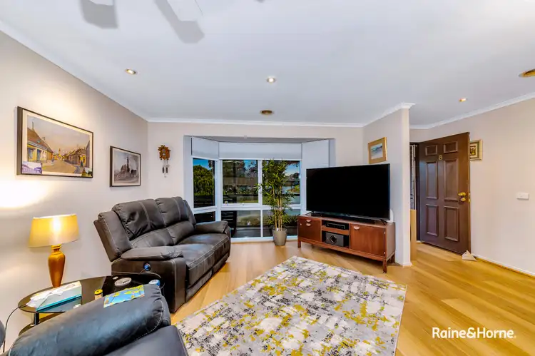 Sixth view of Homely house listing, 8 Fagan Court, Cranbourne VIC 3977