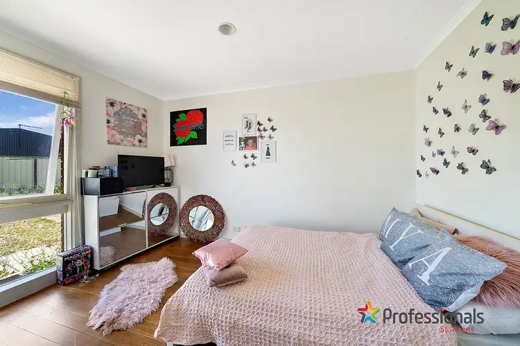 Seventh view of Homely house listing, 10 Lillypilly Crescent, Kings Park VIC 3021