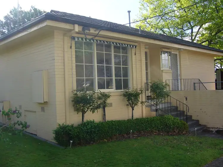 Main view of Homely unit listing, 2/100 Windsor Crescent, Surrey Hills VIC 3127