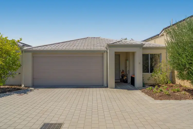 3/2 Positano Crescent, Yangebup WA 6164