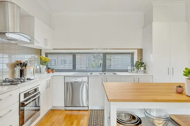 Second view of Homely house listing, 25/8 Moresby Court, Craigieburn VIC 3064