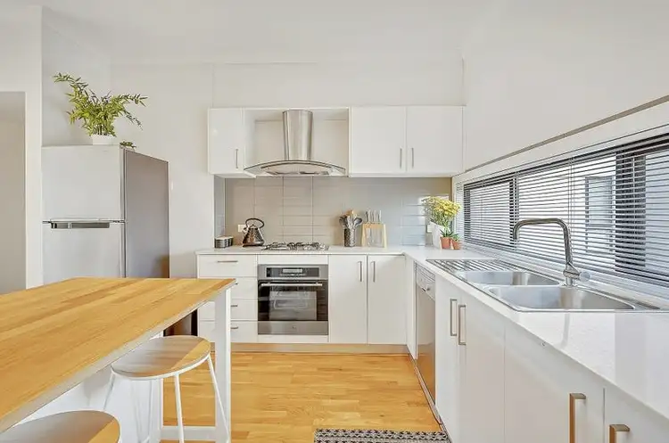 Fourth view of Homely house listing, 25/8 Moresby Court, Craigieburn VIC 3064