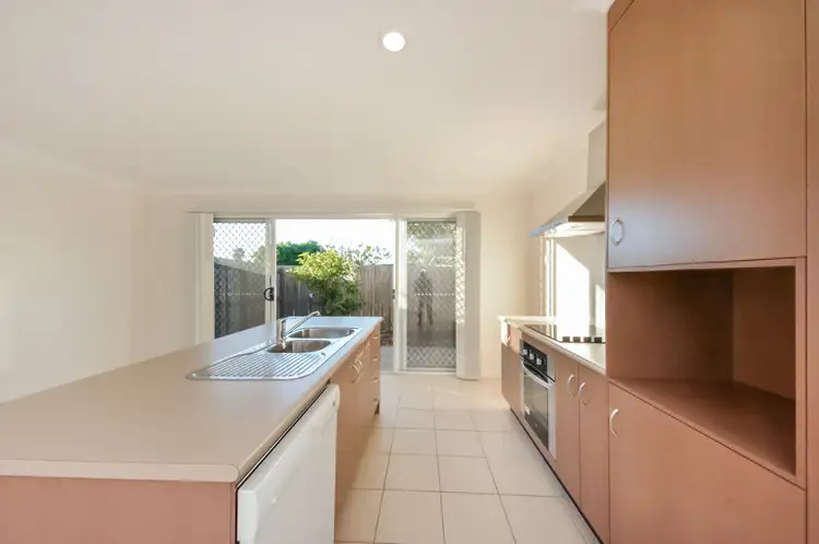 Fifth view of Homely unit listing, 8/8-14 Macdonald Street, Allenstown QLD 4700