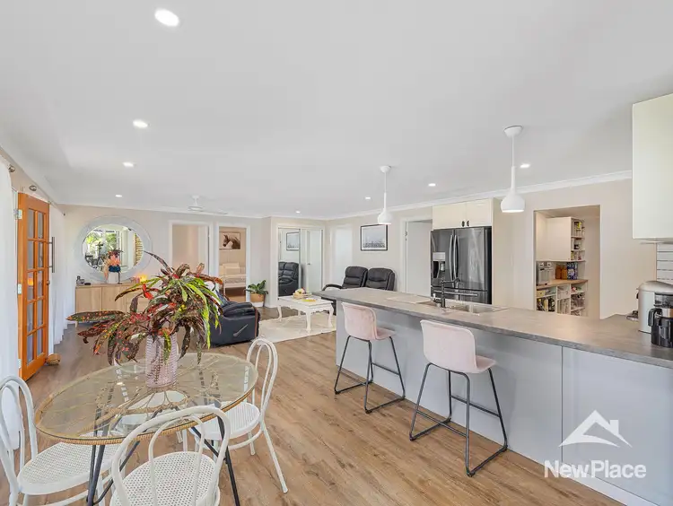 54 Ilya Street, Macleay Island QLD 4184