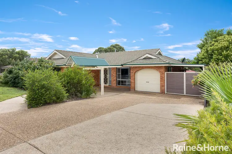 6 Harrier Street, Estella NSW 2650