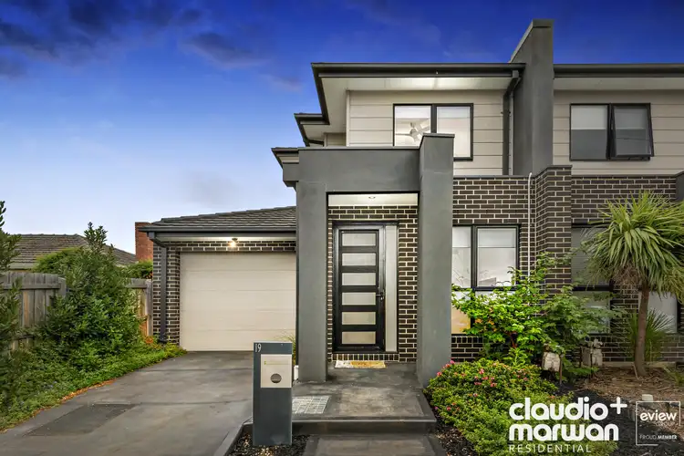 19 John Street, Oak Park VIC 3046