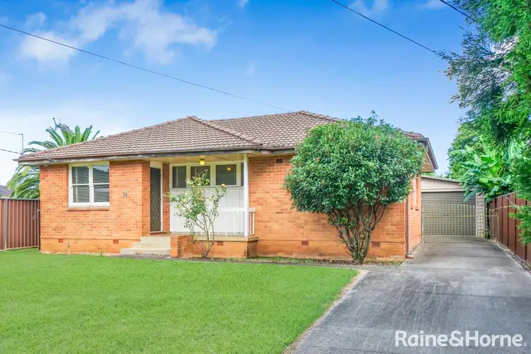 34 Sandakan Crescent, Lethbridge Park NSW 2770