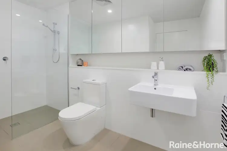 Fifth view of Homely apartment listing, E517/27-33 North Rocks Road, North Rocks NSW 2151