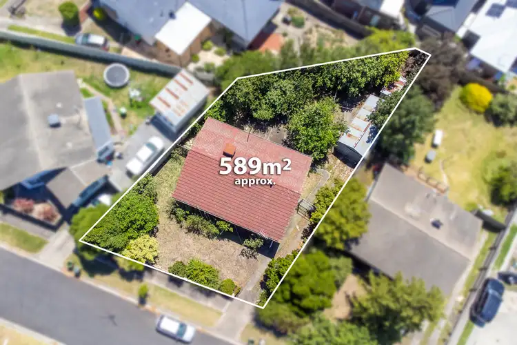 Second view of Homely house listing, 3 Towong Court, Dallas VIC 3047