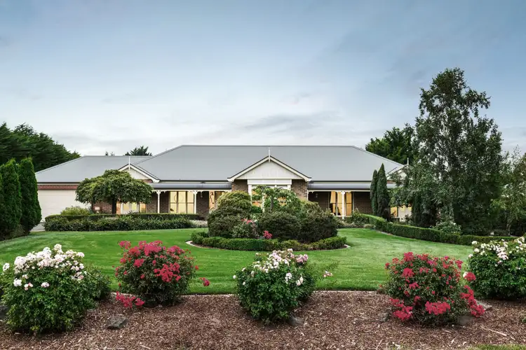 5 Marshall Close, Sunbury VIC 3429