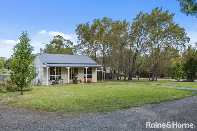8 Tucker Street, Malmsbury VIC 3446