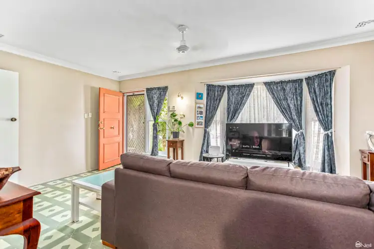 Fifth view of Homely house listing, 4 Megan Way, Camillo WA 6111