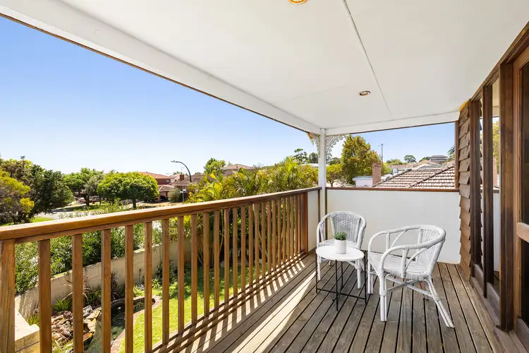 28 Davy Street, Alfred Cove WA 6154