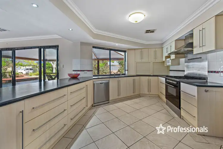 Second view of Homely house listing, 5 Fuchsia Close, Strathalbyn WA 6530