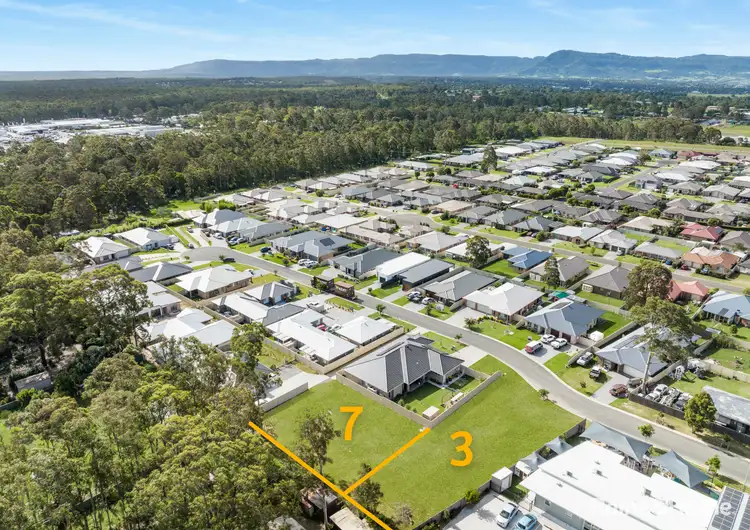 3 Evergreen Place, South Nowra NSW 2541