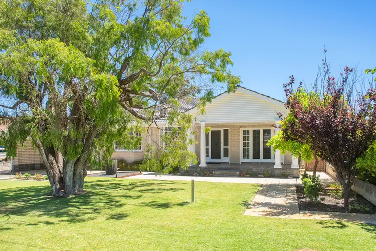 17 Dumbarton Road, West Busselton WA 6280