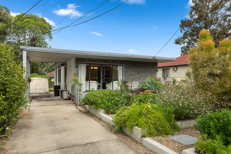 21 Wangaroa Crescent, Lethbridge Park NSW 2770