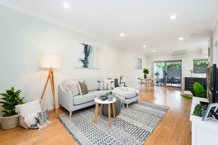 Second view of Homely house listing, 3/32 Drayton Terrace, Wynnum QLD 4178