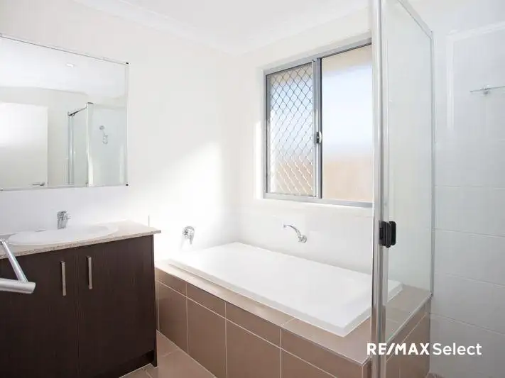 Second view of Homely other listing, 1/42 Fairway Drive, Bakers Creek QLD 4740
