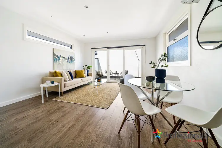 Main view of Homely townhouse listing, 2/18 Parker Street, Pascoe Vale VIC 3044