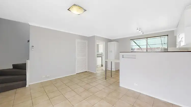 Sixth view of Homely townhouse listing, 2/6 Yarrow Street, Queanbeyan NSW 2620