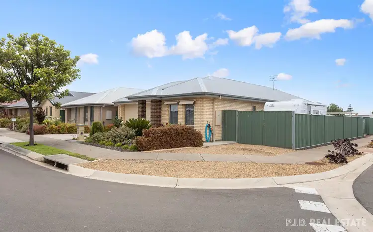 2 Kingfisher Crescent, Encounter Bay SA 5211