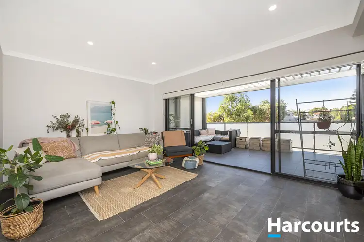 2/155 Holland Street, Fremantle WA 6160