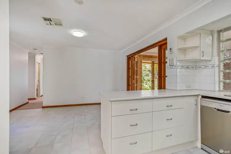 Fifth view of Homely house listing, 67 Inverness Circle, Camillo WA 6111