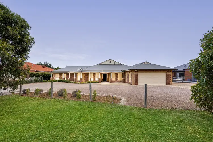 106 The Skyline, Sunbury VIC 3429