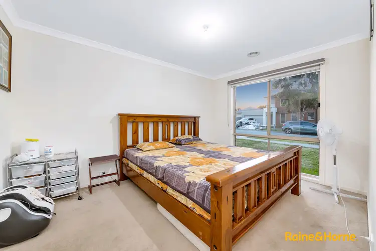 Sixth view of Homely house listing, 19 Braestar Street, Cranbourne VIC 3977