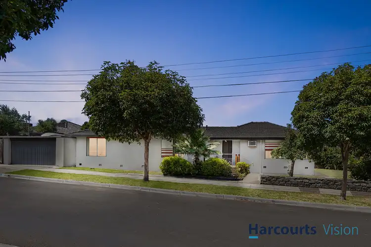 22 Thompson Street, Avondale Heights VIC 3034