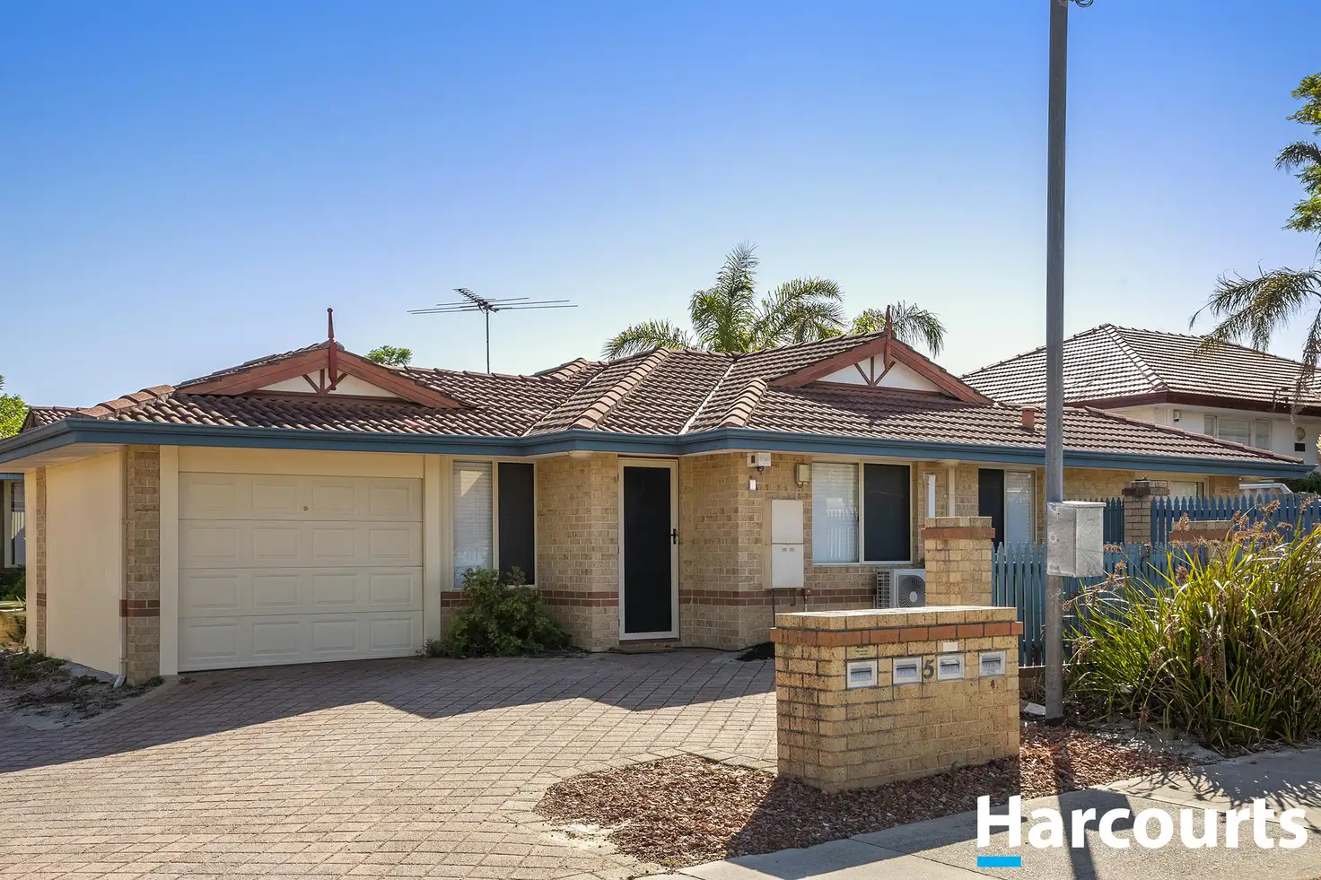 Main view of Homely villa listing, 1/5 Chapman Road, St James WA 6102