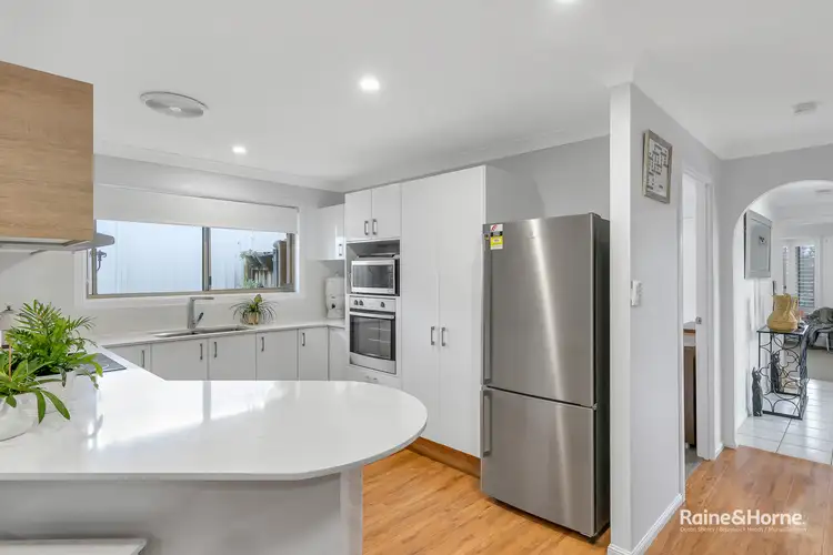 27 Manuka Road, Banora Point NSW 2486