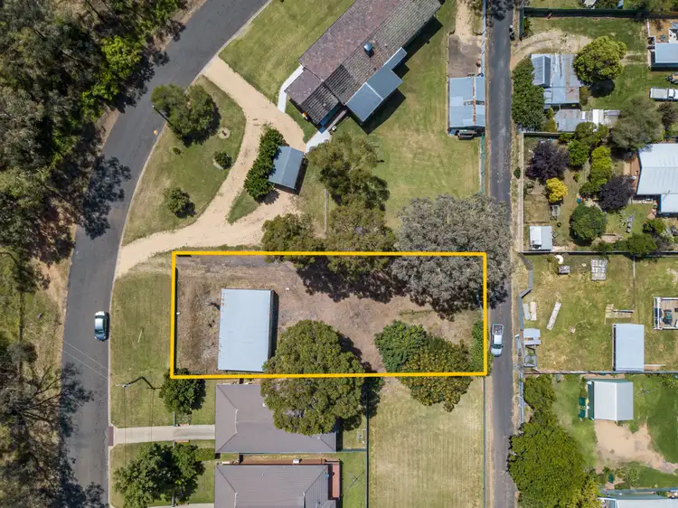 19 Binni Street, Cowra NSW 2794