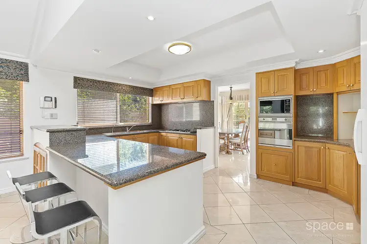 5 Grasmere Avenue, City Beach WA 6015