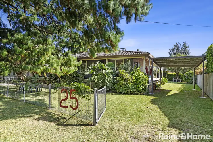 25 Rackham Crescent, Burrill Lake NSW 2539