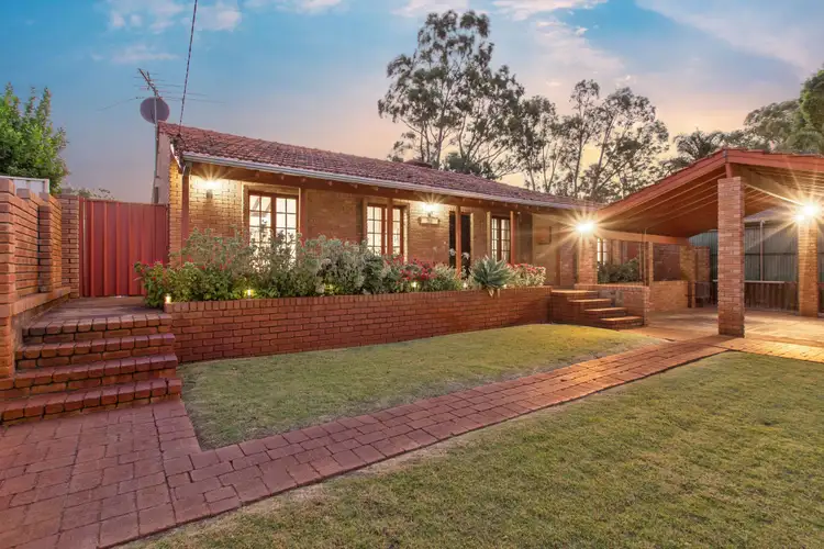 Third view of Homely house listing, 4 Galahad Place, Camillo WA 6111