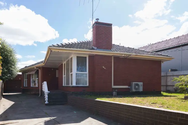 46 Pleasant Street