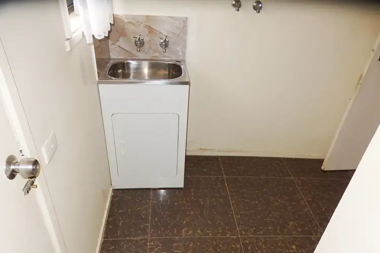 Fifth view of Homely house listing, 5/36 Canberra Avenue, Dandenong VIC 3175