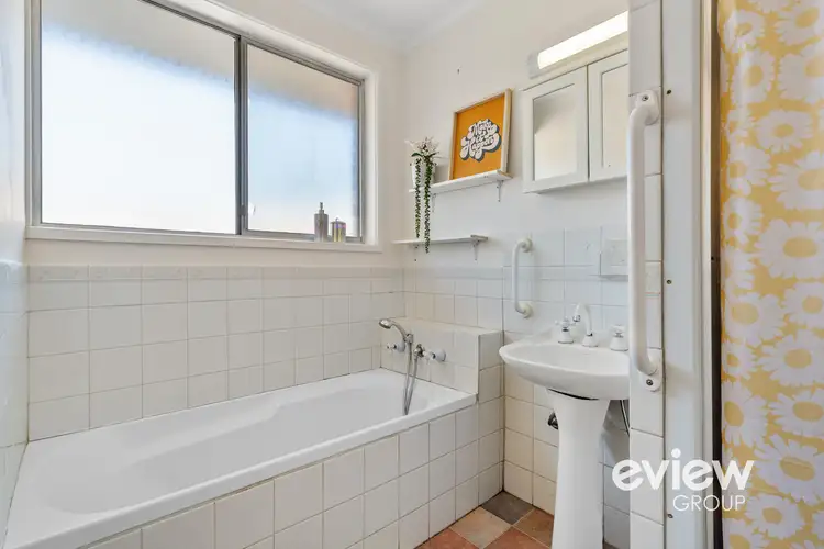 Sixth view of Homely house listing, 2 Milford Crescent, Frankston VIC 3199