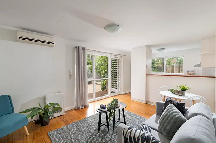 2/1207 Dandenong Road, Malvern East VIC 3145
