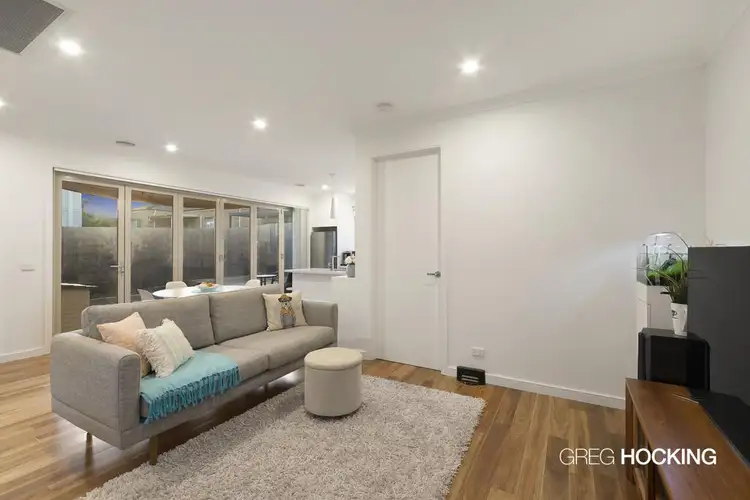 2/5 Bond Street, Clayton South VIC 3169