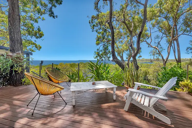 87 Perulpa Drive, Lamb Island QLD 4184