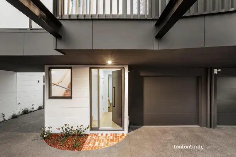 Third view of Homely townhouse listing, 2/286 Station Street, Fairfield VIC 3078