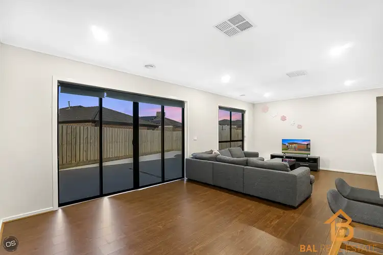 Fifth view of Homely house listing, 18 Tangor Rise, Tarneit VIC 3029