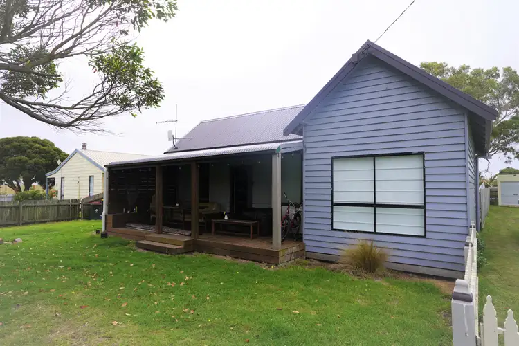 3 Stratton Street, Port Welshpool VIC 3965