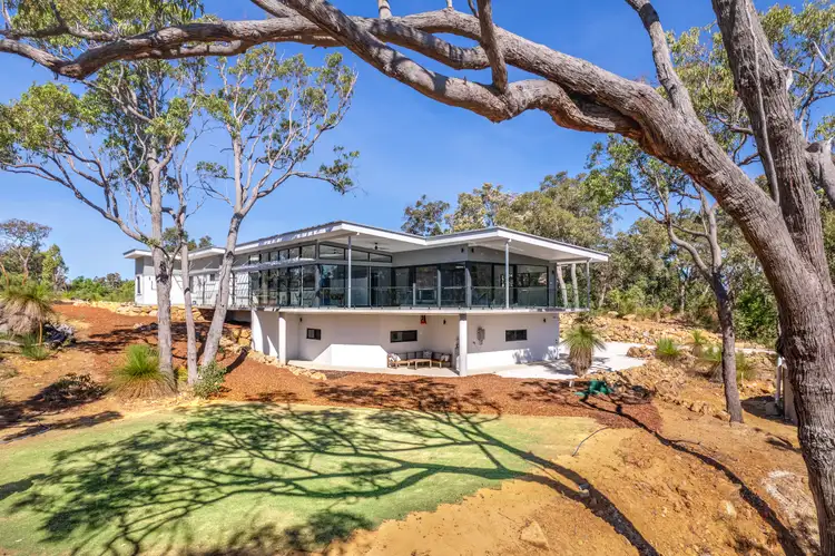 120 Vintners Drive, Quindalup WA 6281