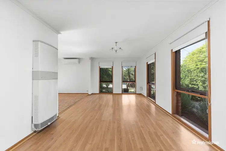 Fifth view of Homely house listing, 19 Buckingham Drive, Werribee VIC 3030